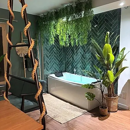 Hodinový hotel Jungle Fever , Evasion Nature Et Balneo Boulogne-sur-Mer